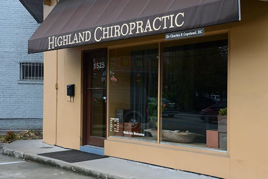 Chiropractic Louisville KY Front of Clinic